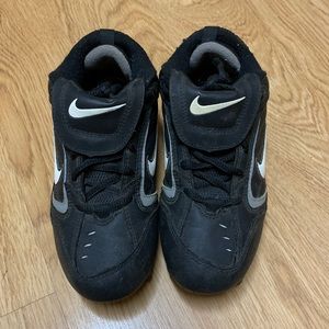 Nike Boys Cleats
Black - Size 2.5Y
Expand Tech